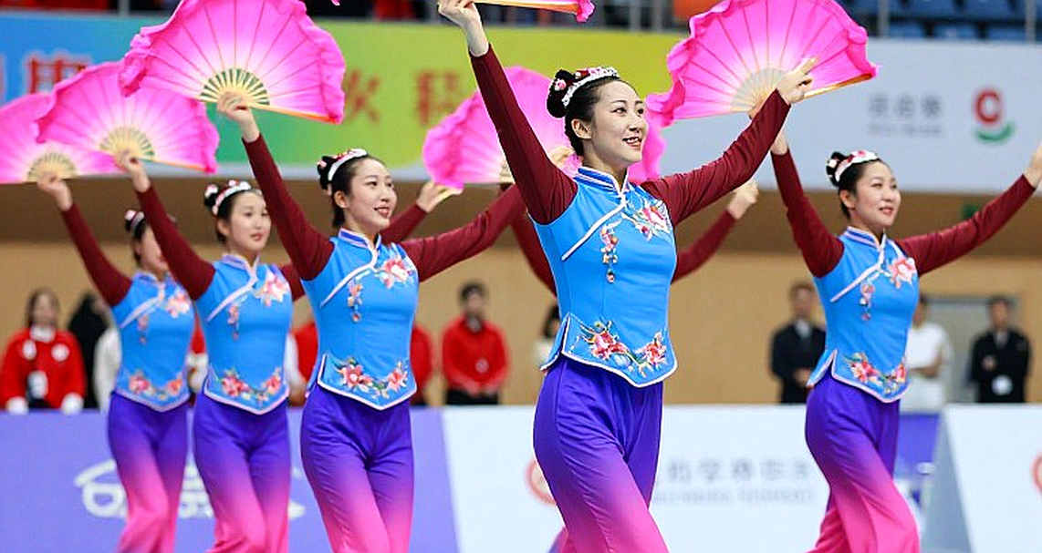Nine Dimensions of Decoding Vietnamese Volleyball: From the Stray Number to the Home-Court Frame of Reference