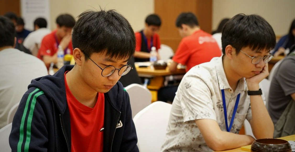 Gukesh – Sindarov: Carlsen chọn Sindarov, và cái bẫy nằm ở nước cờ đầu tiên Gukesh – Sindarov: Carlsen chọn Sindarov, và cái bẫy nằm ở nước cờ đầu tiên