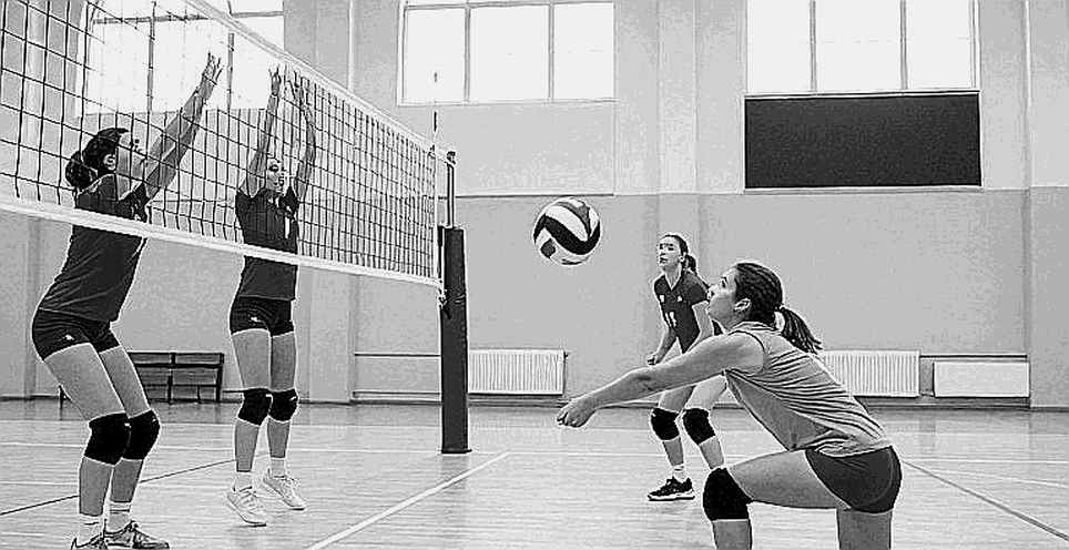 Khoảng trống sau lưng chuyền hai: Vì sao SV League mùa thứ hai vẫn chưa lấp xong tuyến nhận bóng