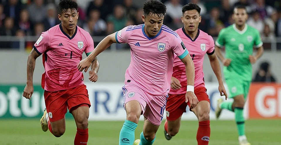 Barcelona thắng Levante 4-2: Yamal ghi cú đúp, hàng thủ trả giá cho lối chơi dâng cao