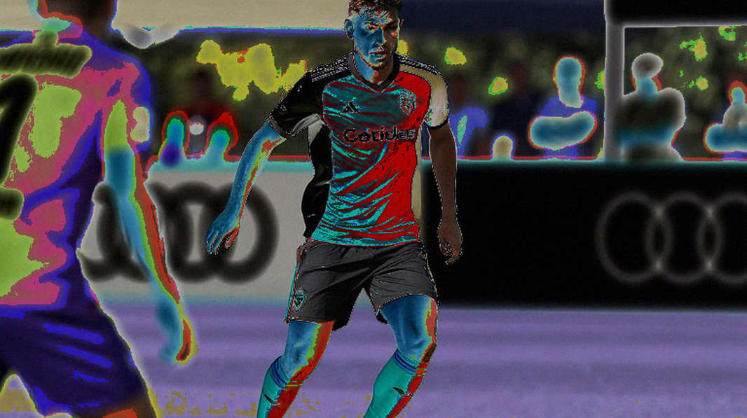 Kỳ chuyển nhượng V.League: Khi tiếng ồn át đi những giọt nước mắt không tên Kỳ chuyển nhượng V.League: Khi tiếng ồn át đi những giọt nước mắt không tên