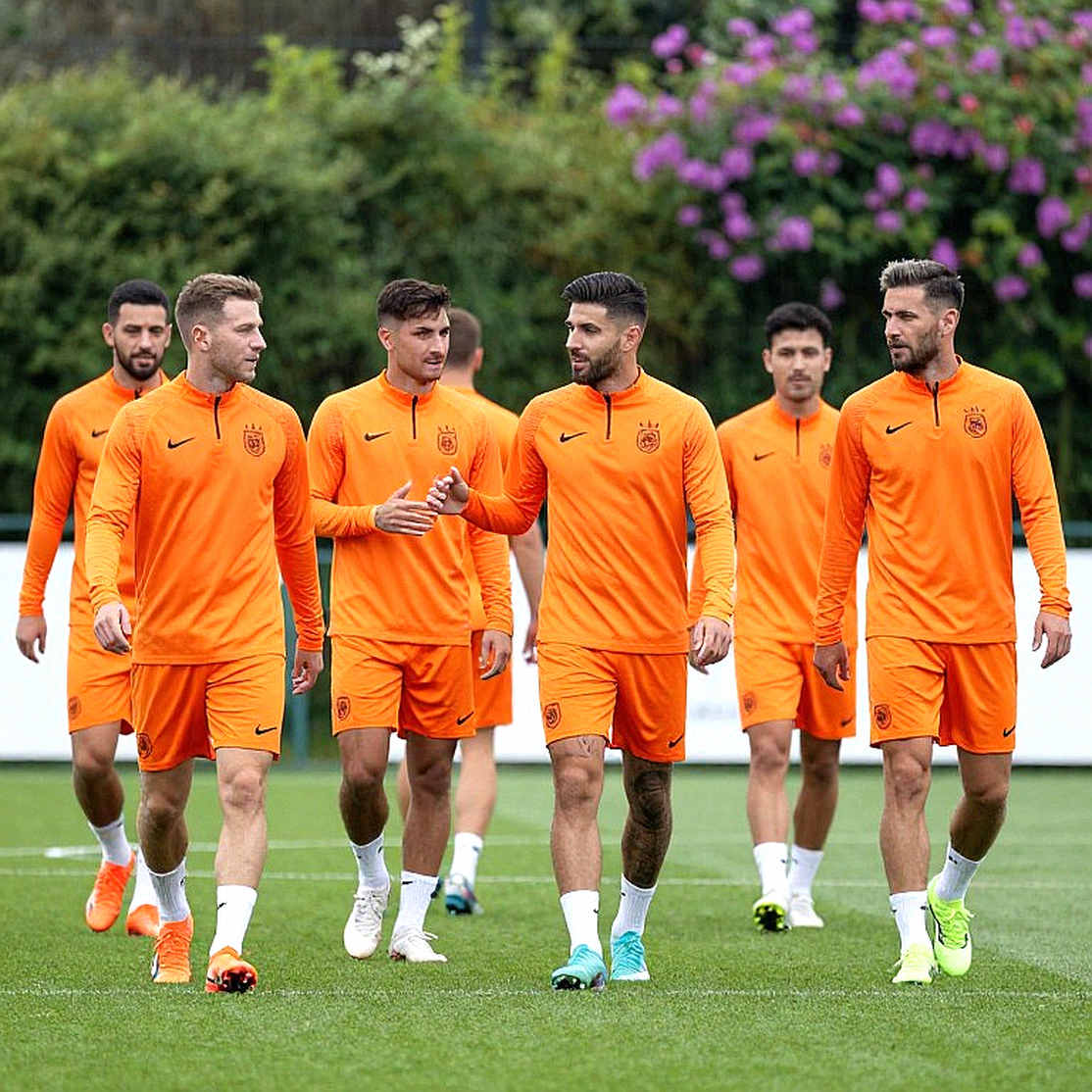 VAR ở V.League: Khi bóng đá Việt Nam học cách xem lại chính mình