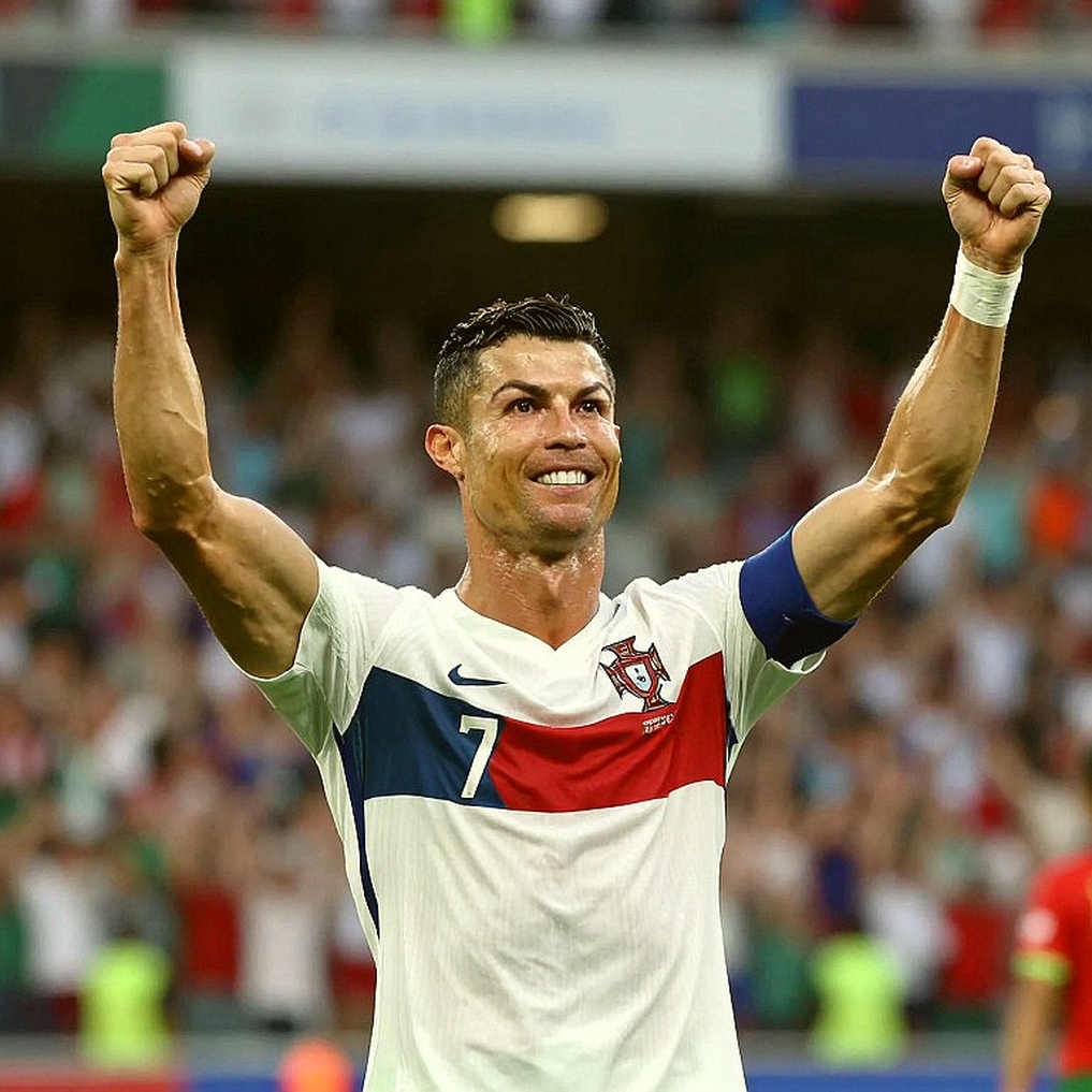 Ronaldo và án treo giò 6 tháng: Khi chính dữ liệu tố cáo câu chuyện