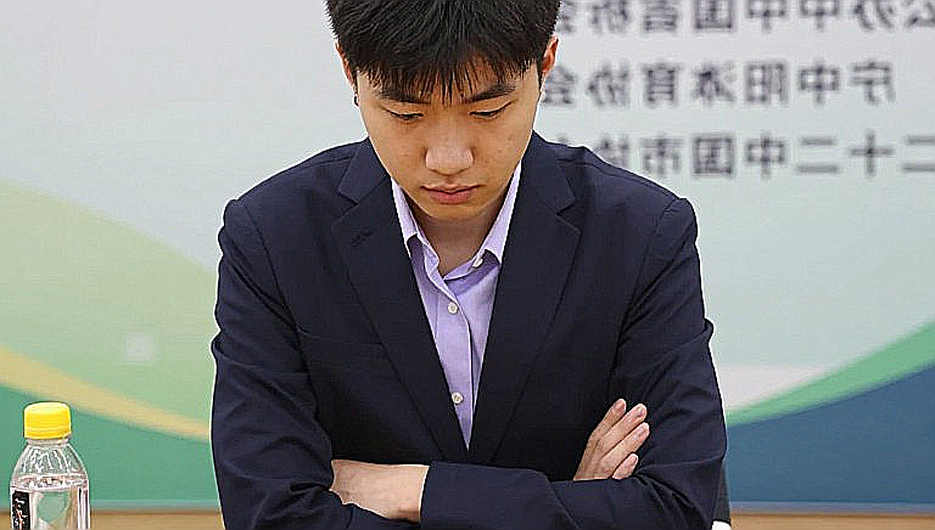 Global Chess League: Carlsen thắng Vachier-Lagrave – Vũ khí bất ngờ và nghịch lý thương mại hóa