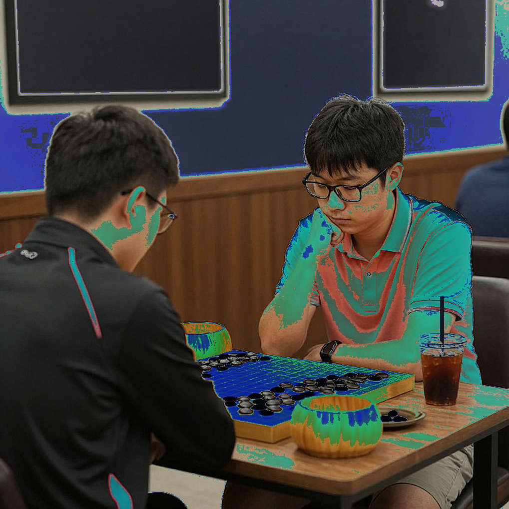 Global Chess League: Carlsen hạ Vachier-Lagrave, Elephant Gambit gây tranh cãi Global Chess League: Carlsen hạ Vachier-Lagrave, Elephant Gambit gây tranh cãi